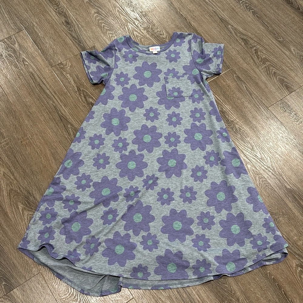 LulaRoe pretty purple spring dress!! This dress is a women’s size XXS.